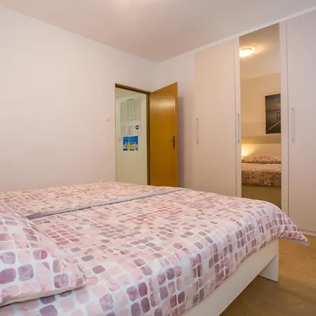 Apartmán Ivan 2 *