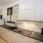 Ivan 2 * فونتانا