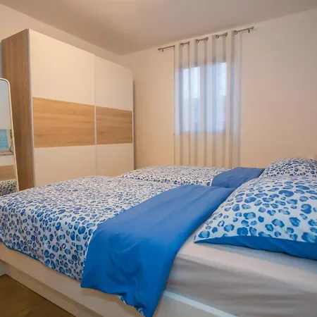 Apartment Ivan 2 *